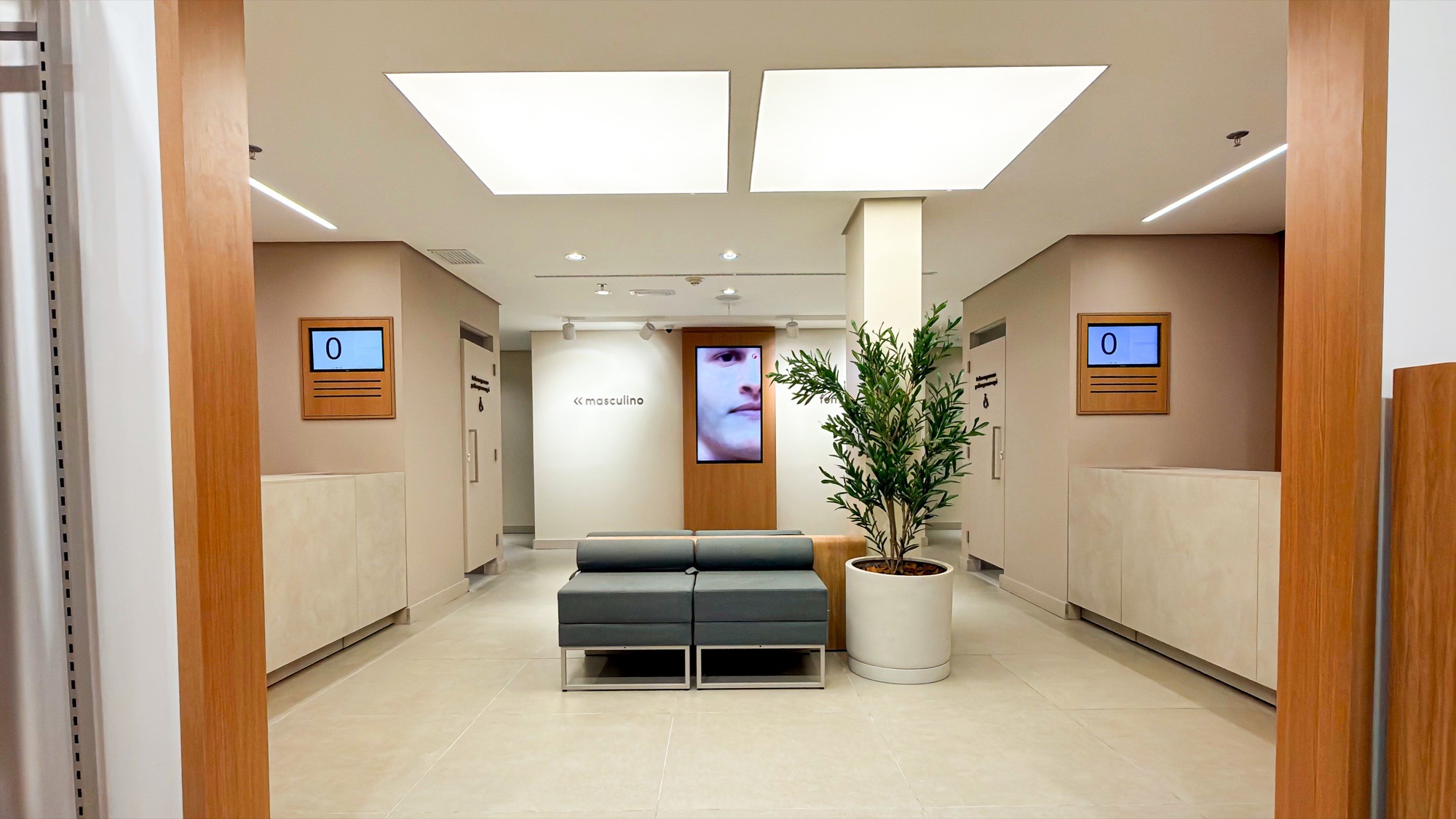 prandix-renner-bourbon-shopping-08-hall-provadorres-6256