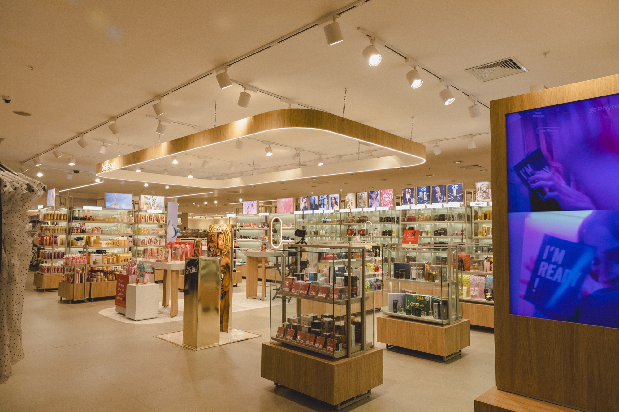 prandix-renner-shopping-parque-dom-pedro-05-perfumaria
